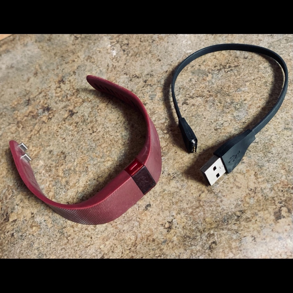 FitBit Charge (maroon)